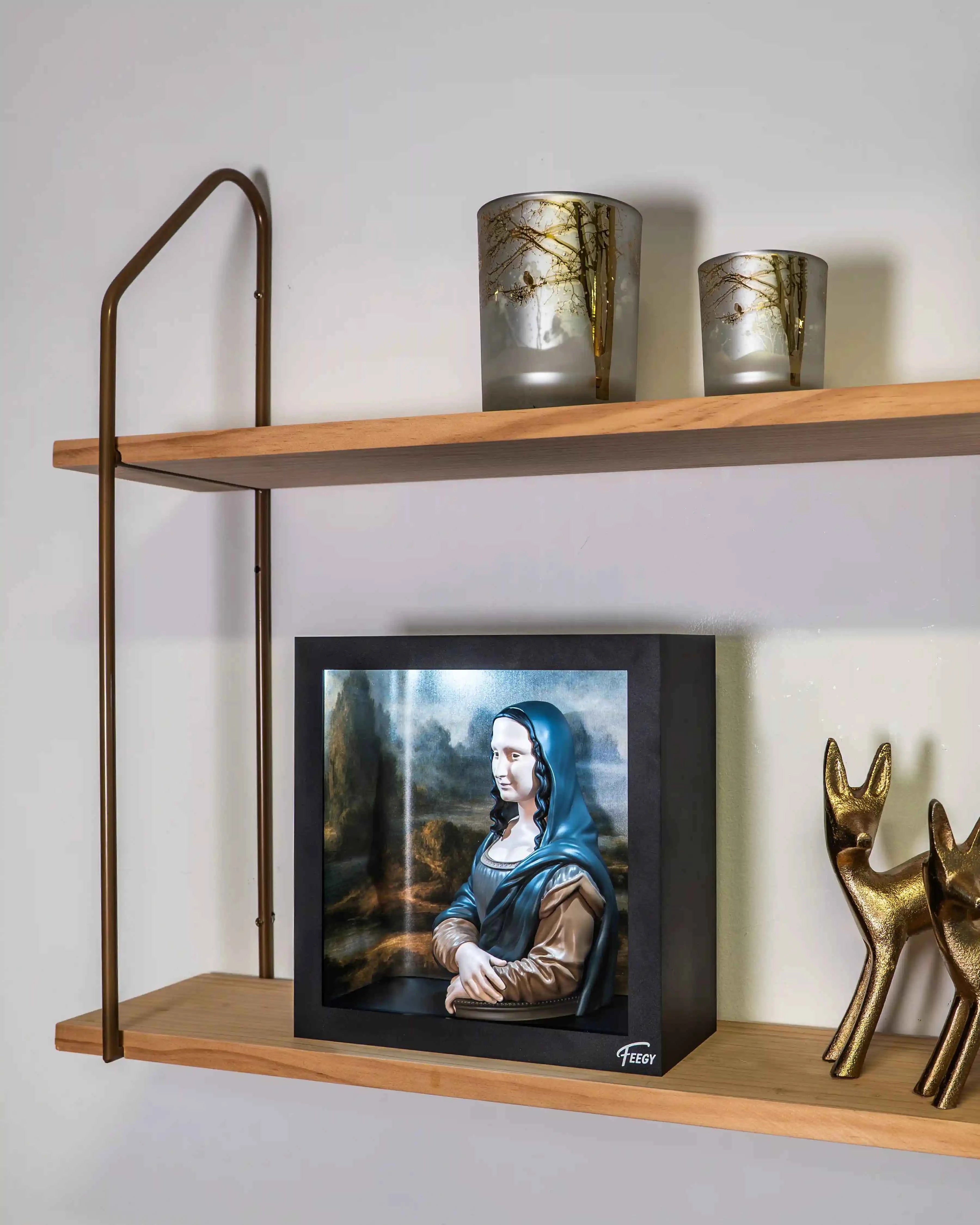 Détail du sourire de la Joconde sur la figurine collector Mona Lisa